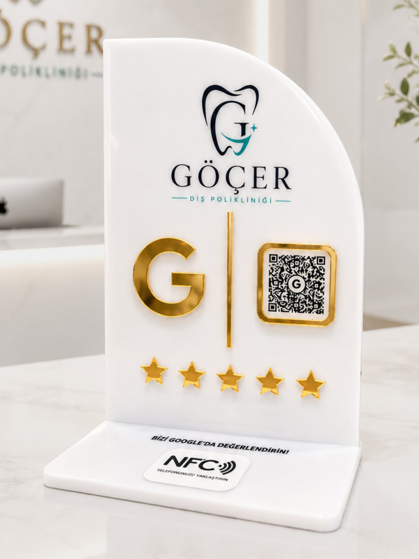 Tek QR & NFC Özellikli Pleksi Stant - Yelken